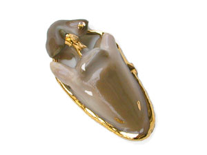 Brooch, beagle shape, porcelain